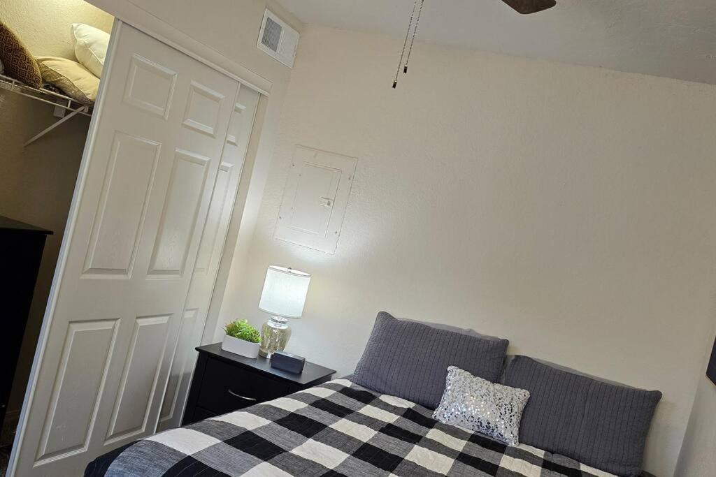 Cozy Updated Cove Of Heaven, 5Mins To Lake Hefner! Оклахома-Сити Экстерьер фото